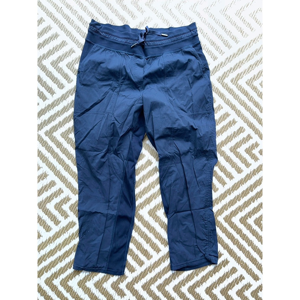 Lululemon Dance Studio Mid-Rise pants Blue Size 10 / Inseam 24"